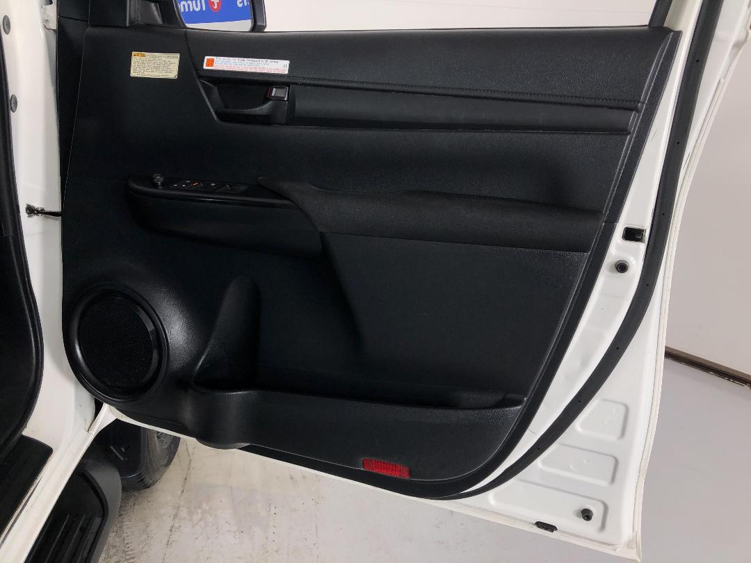 Photo '15' of Toyota Hilux