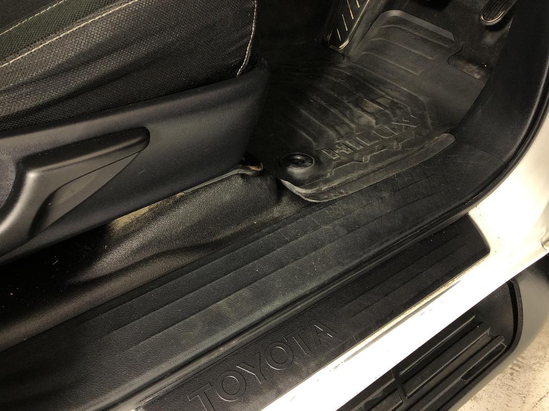 Photo '23' of Toyota Hilux