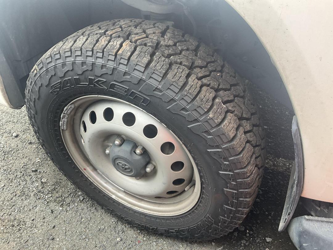 Photo '24' of Toyota Hilux SR TD SC/CC