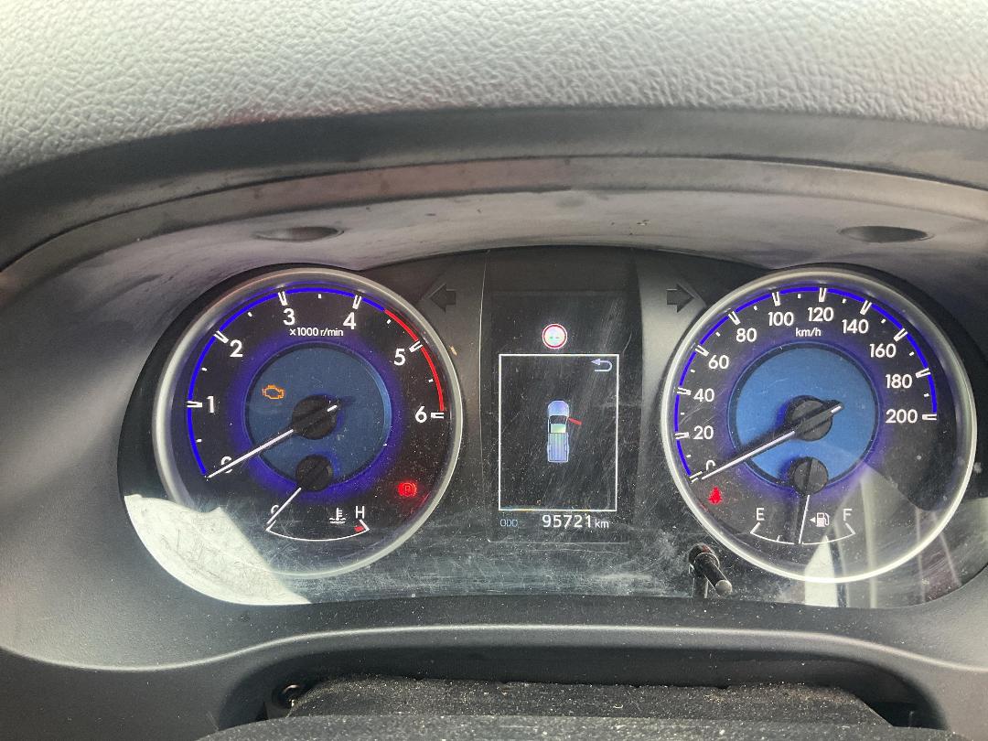 Photo '26' of Toyota Hilux SR TD SC/CC