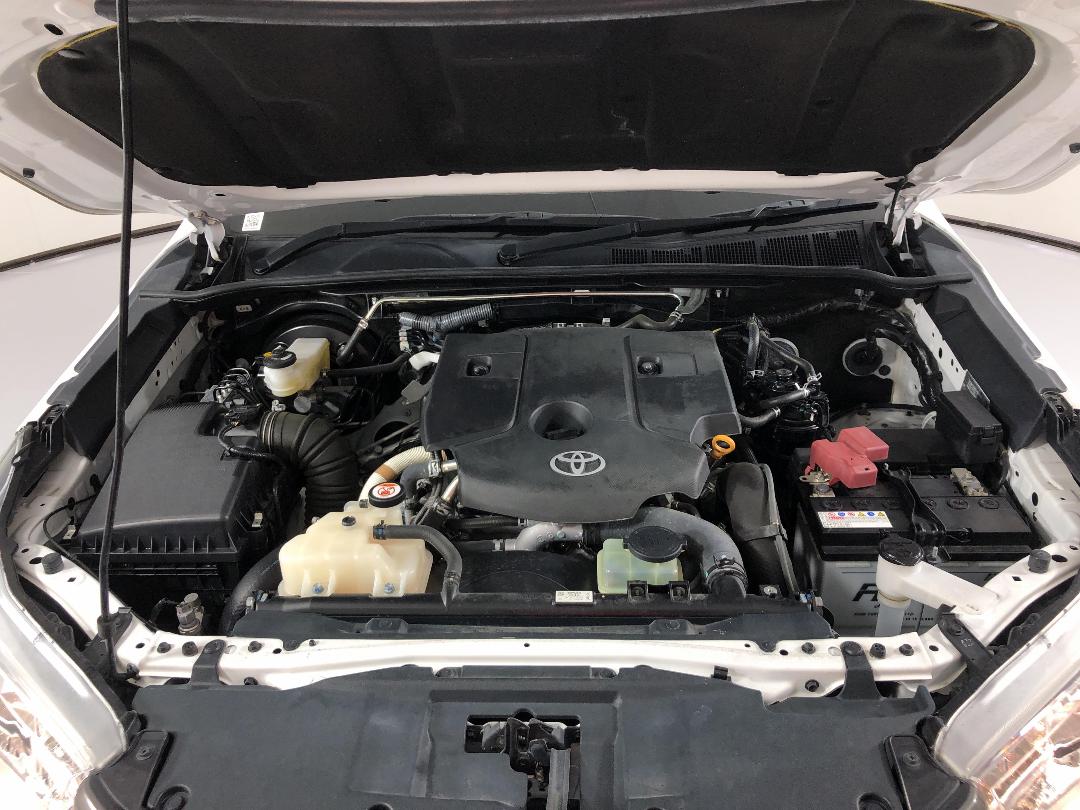 Photo '13' of Toyota Hilux