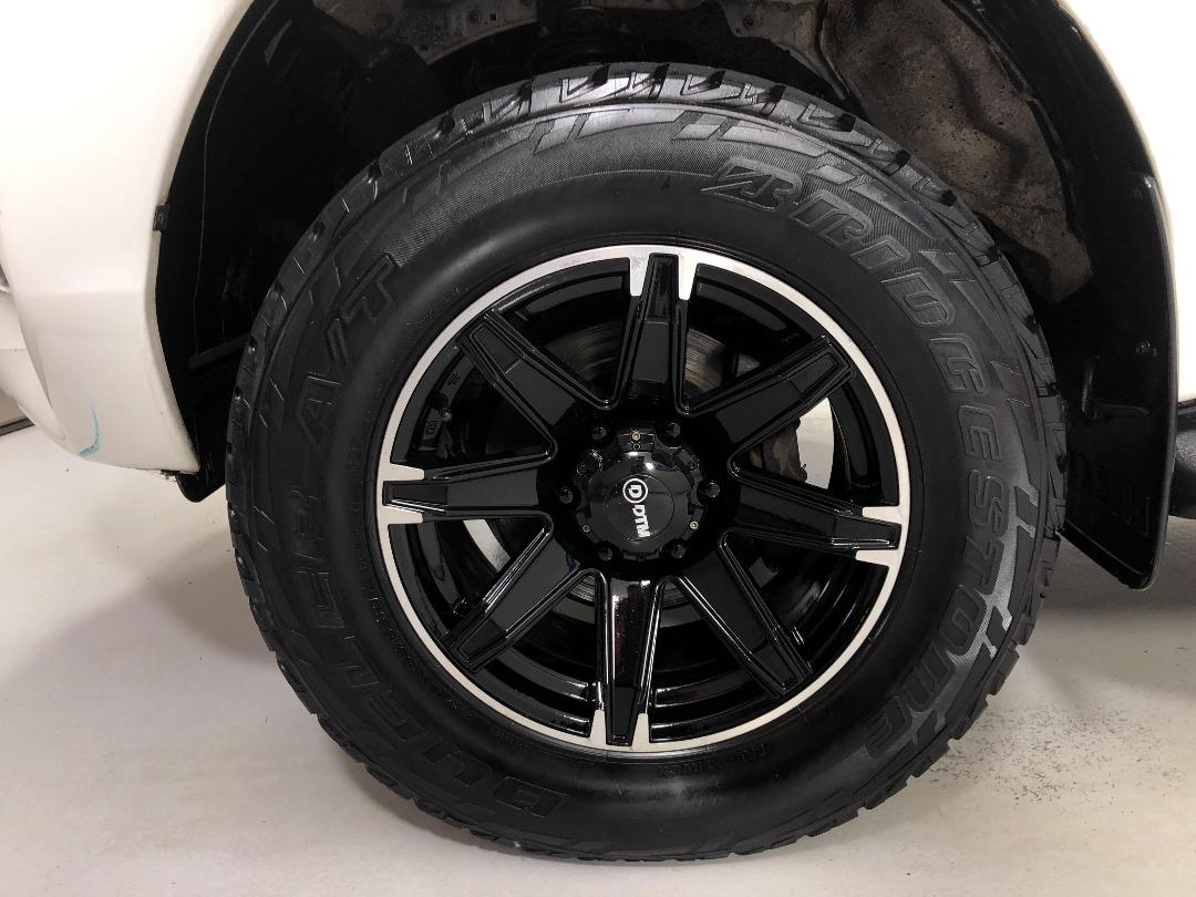 Photo '10' of Toyota Hilux