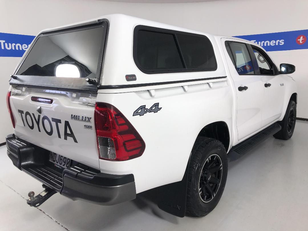 Photo '7' of Toyota Hilux