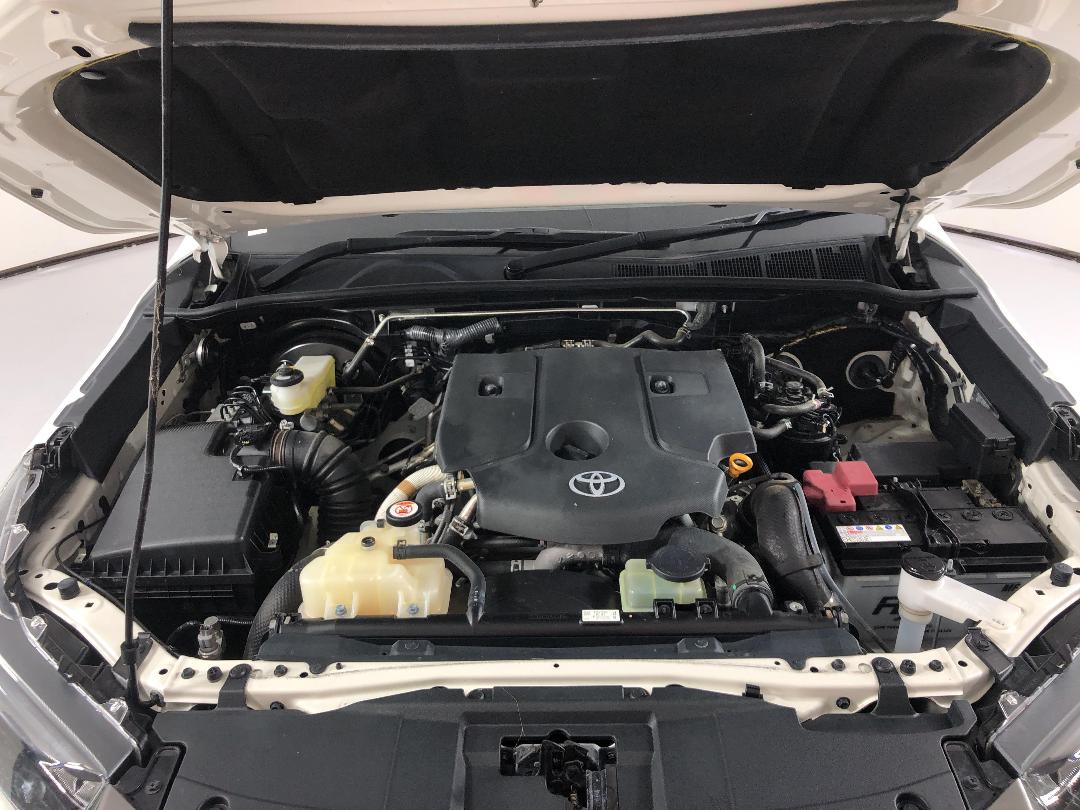 Photo '13' of Toyota Hilux