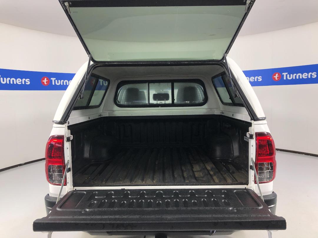 Photo '14' of Toyota Hilux