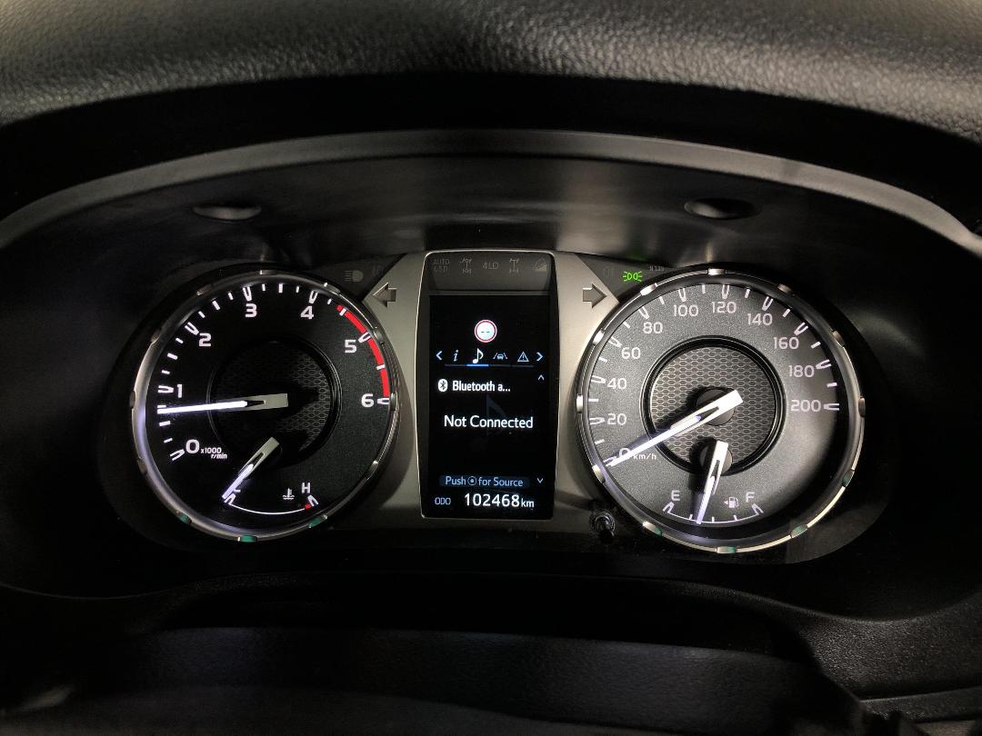 Photo '21' of Toyota Hilux