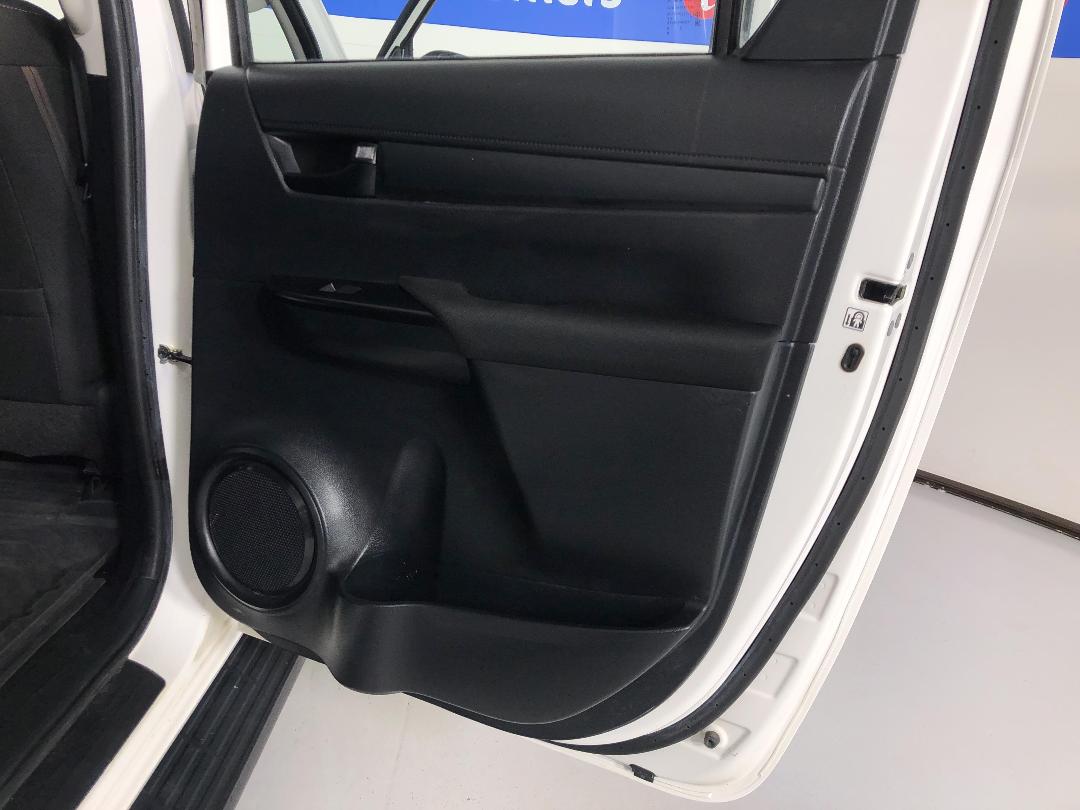 Photo '19' of Toyota Hilux