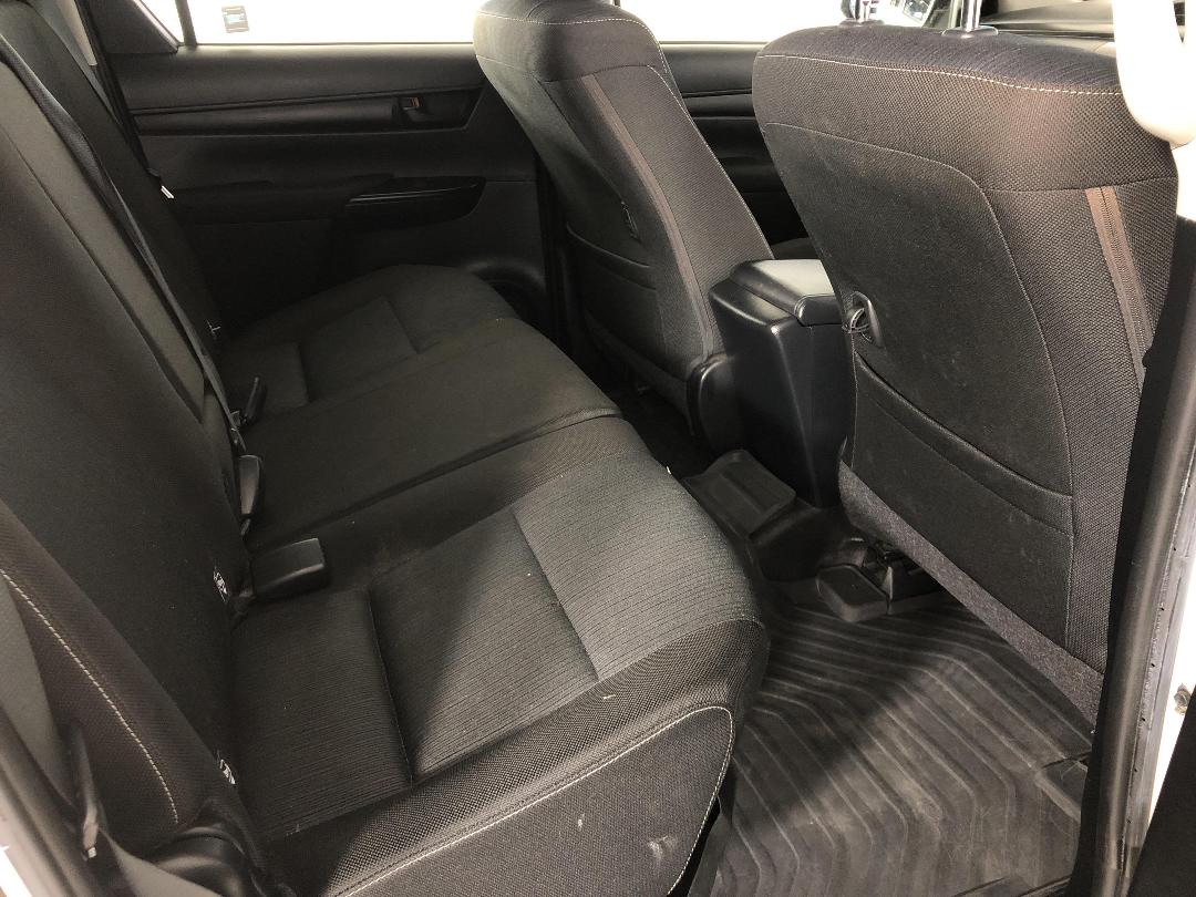 Photo '20' of Toyota Hilux