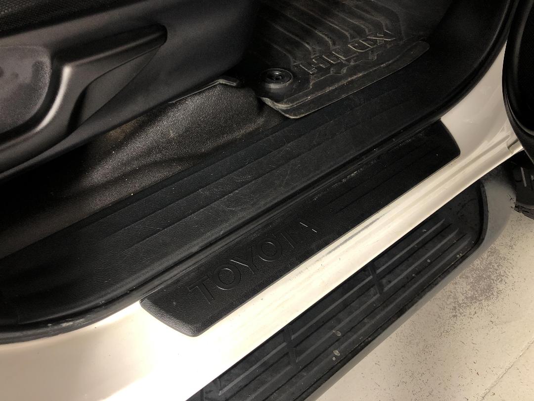 Photo '23' of Toyota Hilux