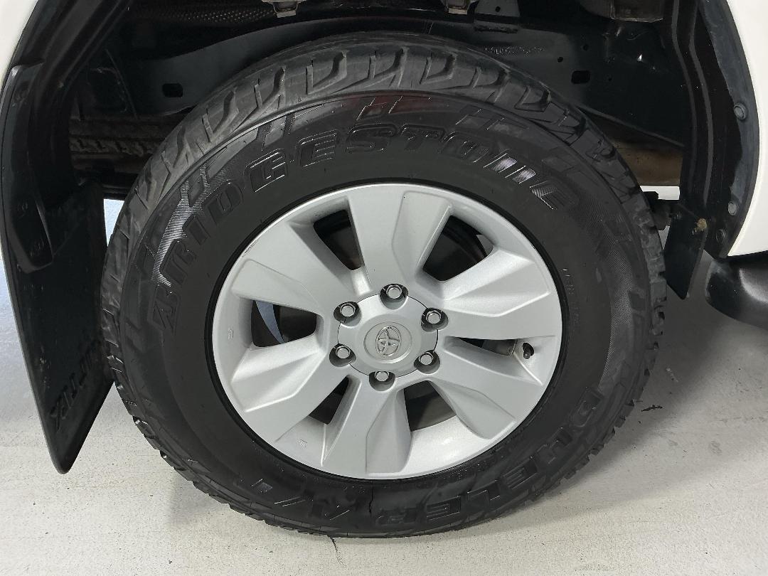 Photo '12' of Toyota Hilux Photo '12' of Toyota Hilux