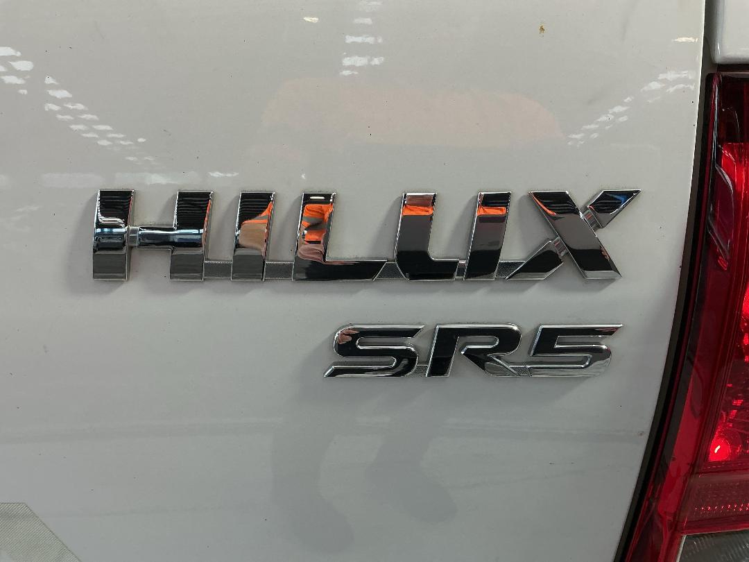 Photo '30' of Toyota Hilux Photo '30' of Toyota Hilux