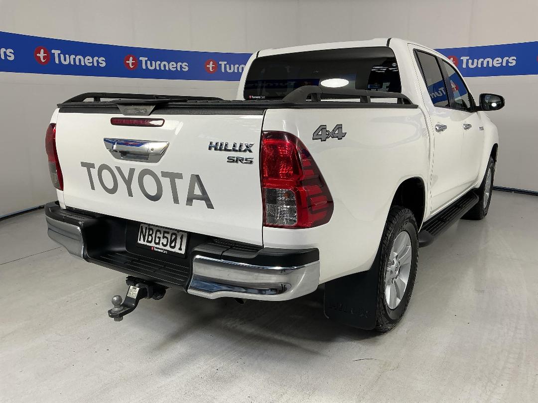 Photo '7' of Toyota Hilux