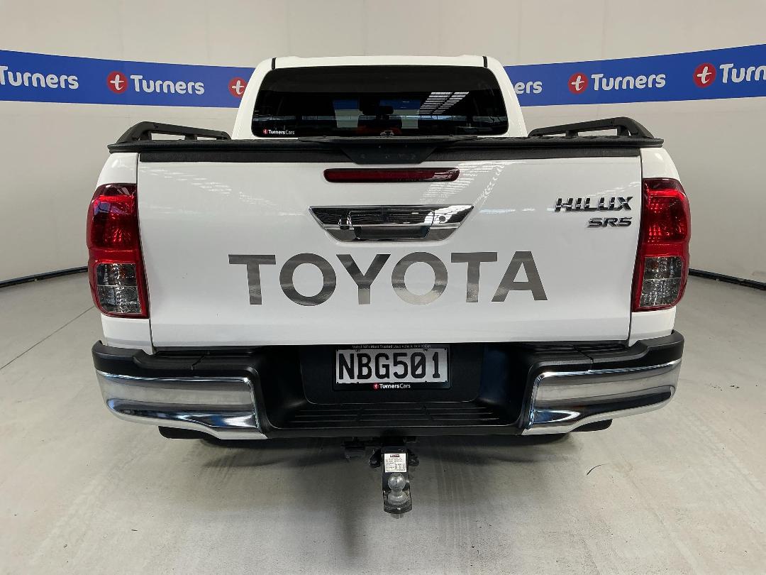 Photo '6' of Toyota Hilux