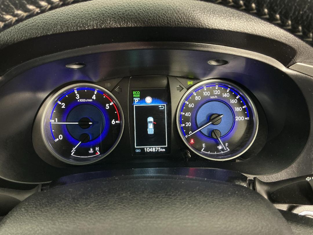 Photo '21' of Toyota Hilux