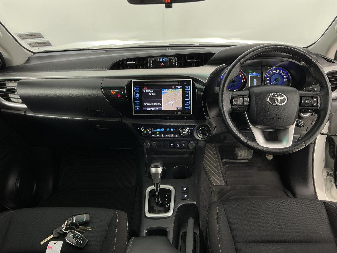 Photo '17' of Toyota Hilux