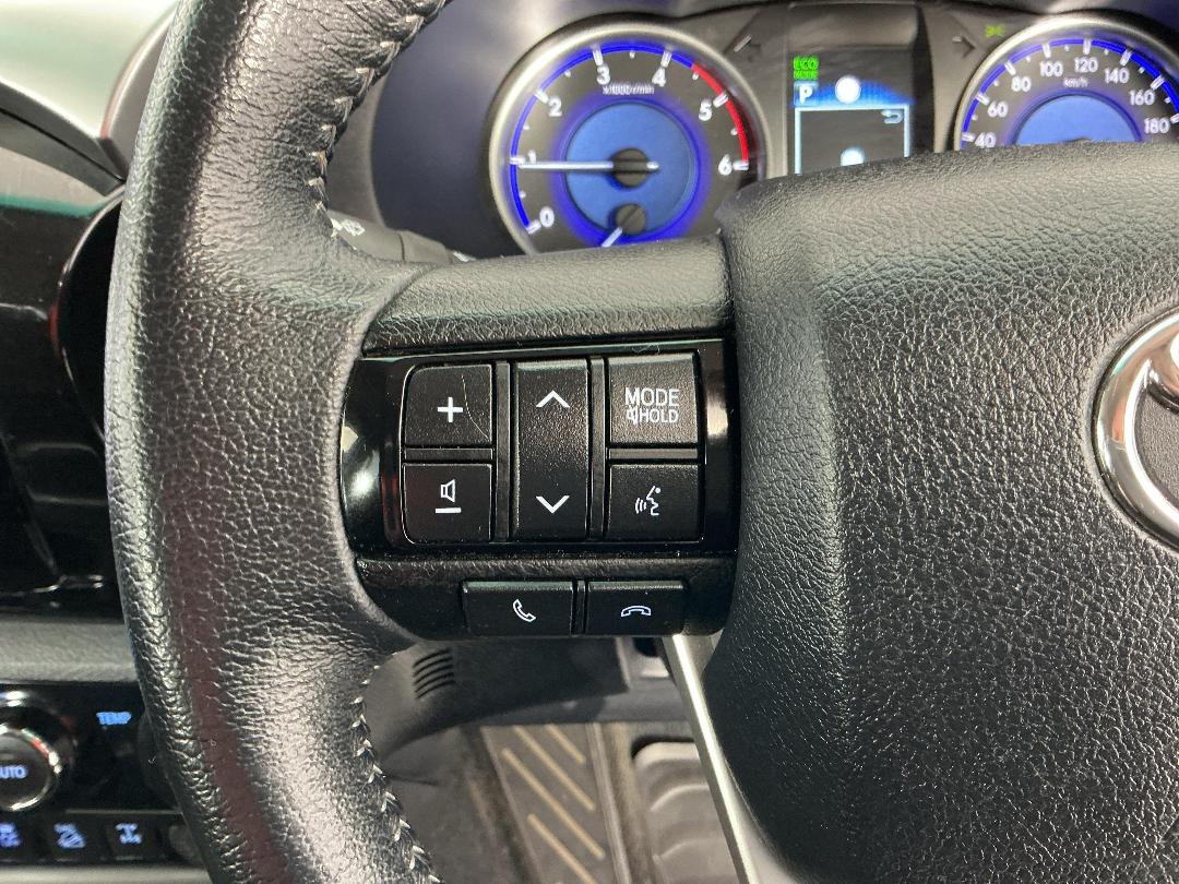 Photo '24' of Toyota Hilux