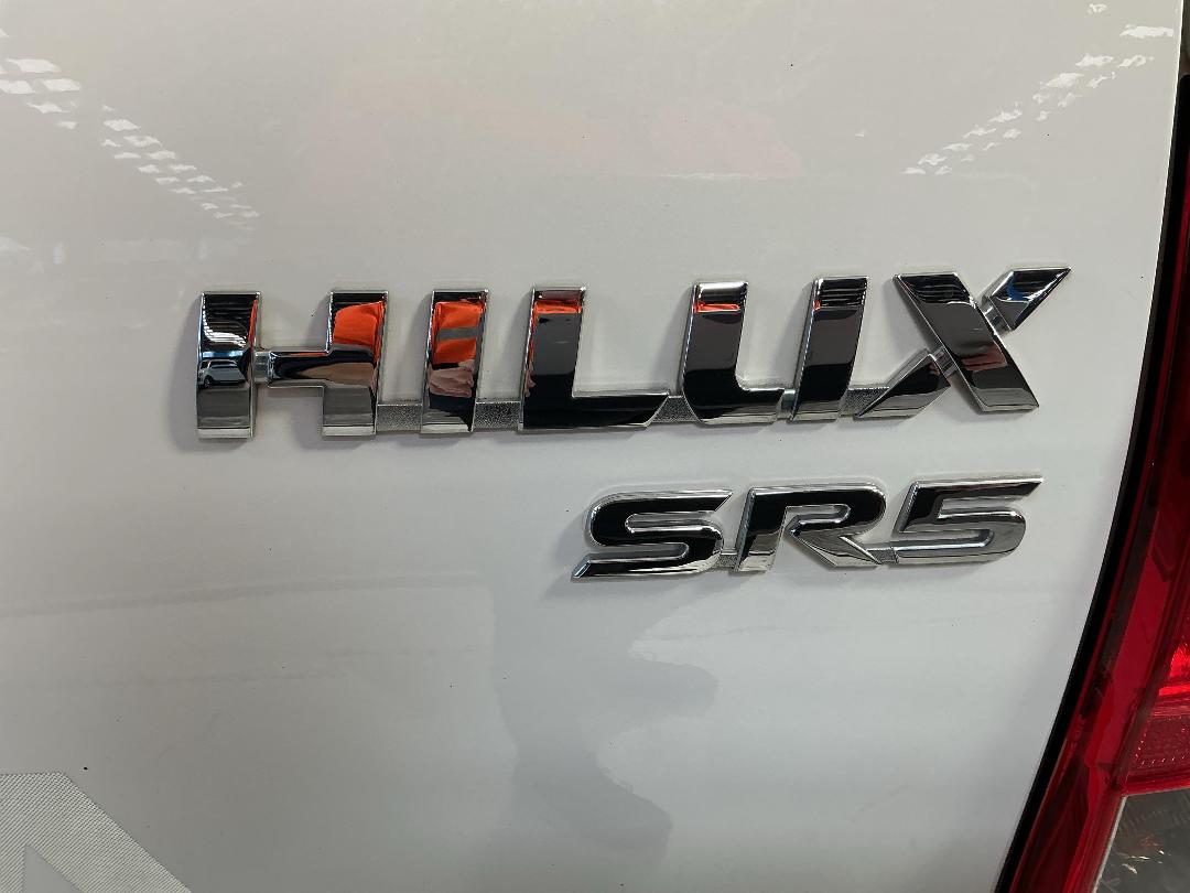 Photo '30' of Toyota Hilux