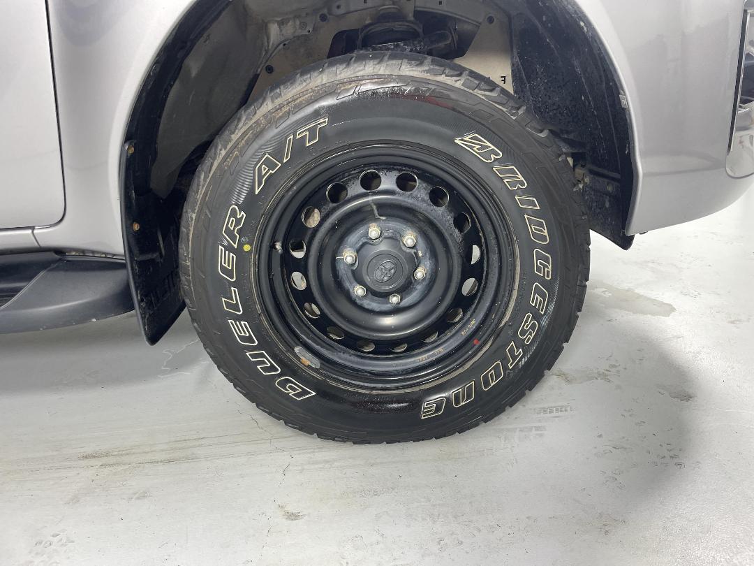 Photo '9' of Toyota Hilux