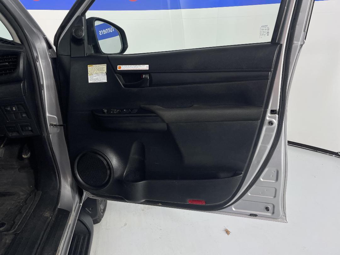 Photo '15' of Toyota Hilux