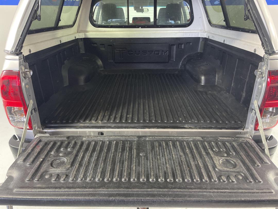 Photo '14' of Toyota Hilux