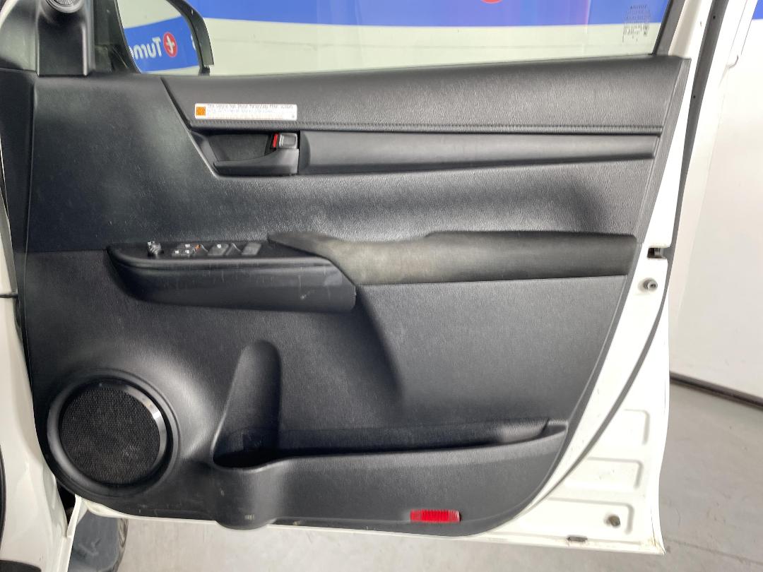 Photo '15' of Toyota Hilux