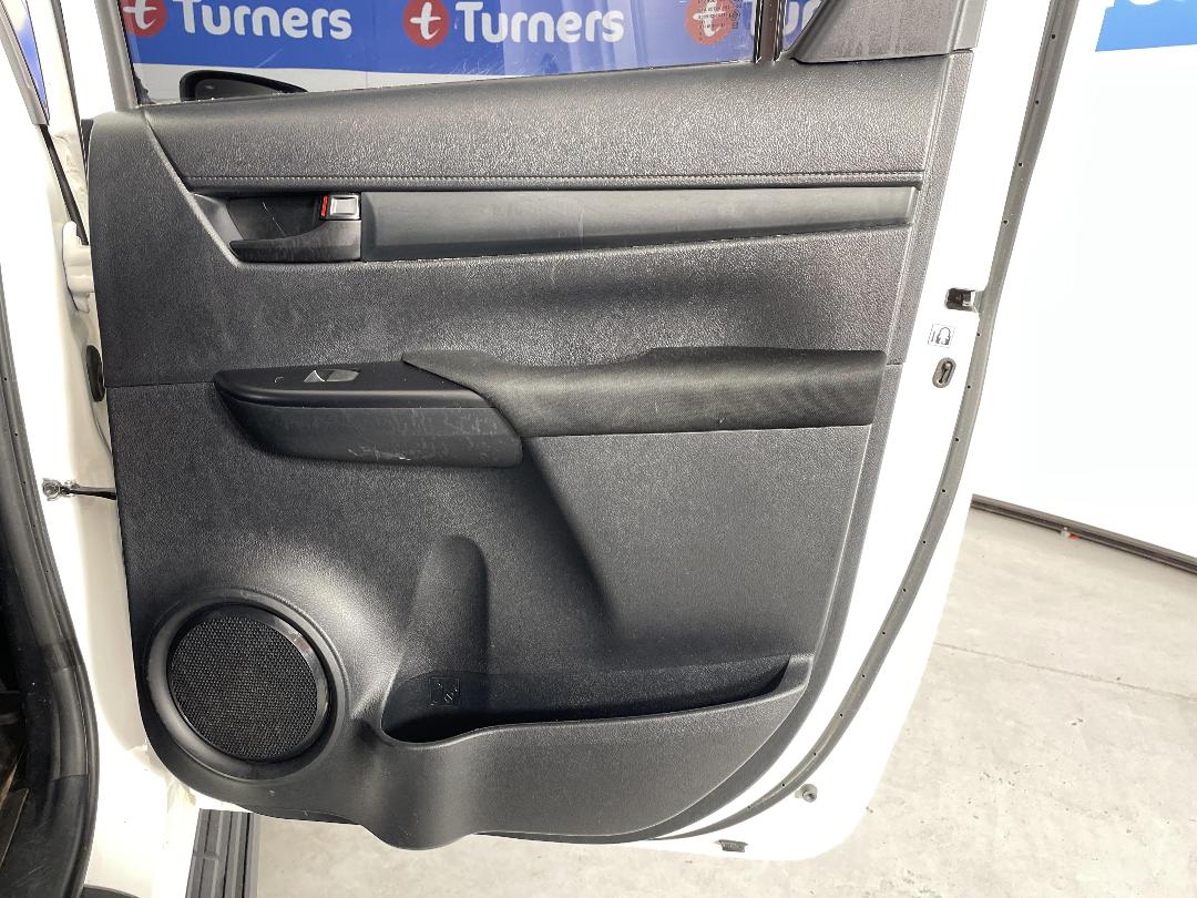 Photo '19' of Toyota Hilux