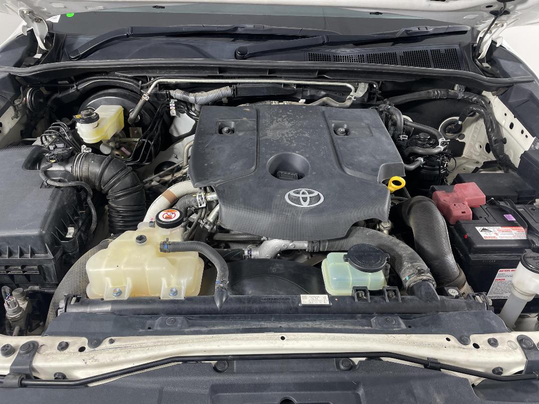 Photo '13' of Toyota Hilux