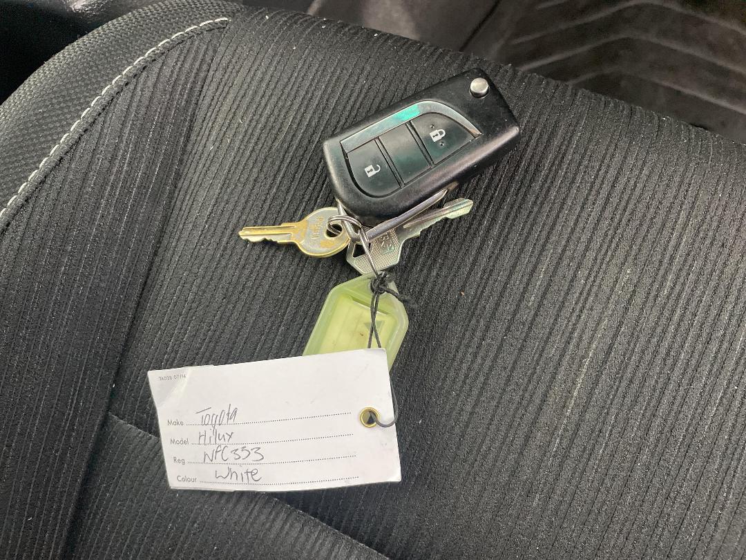 Photo '22' of Toyota Hilux