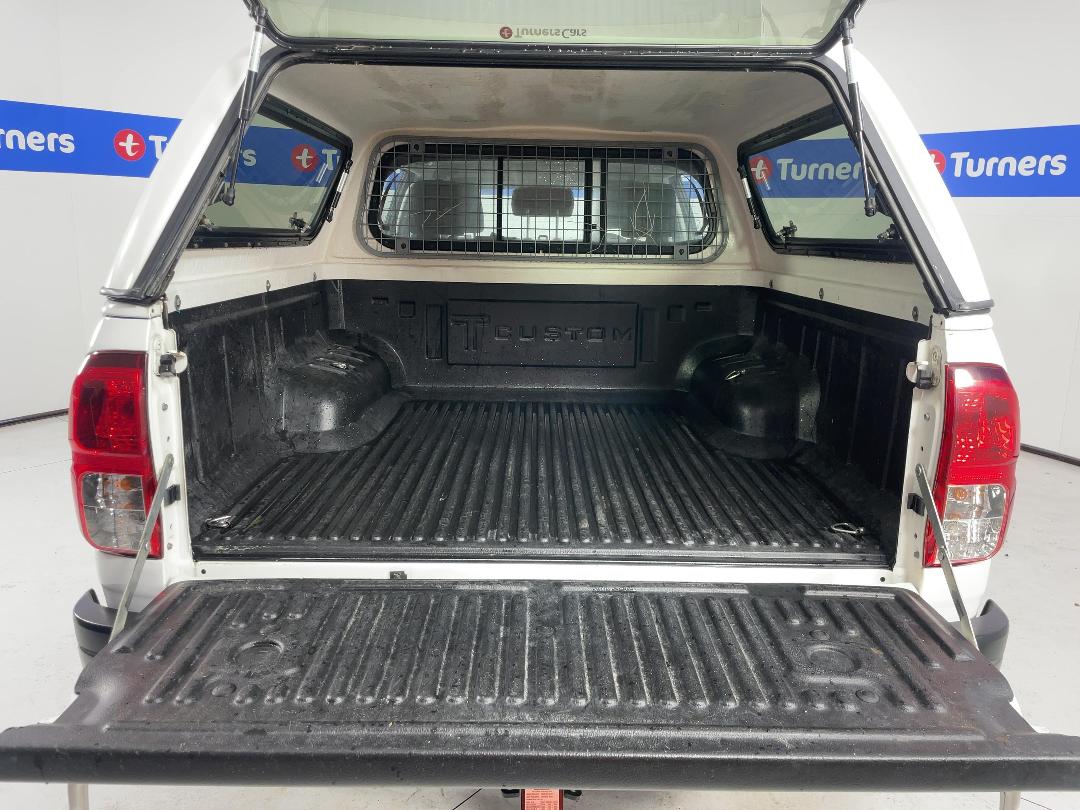 Photo '14' of Toyota Hilux Photo '14' of Toyota Hilux