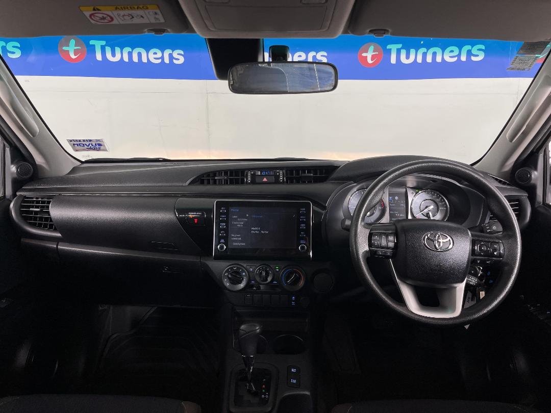 Photo '17' of Toyota Hilux