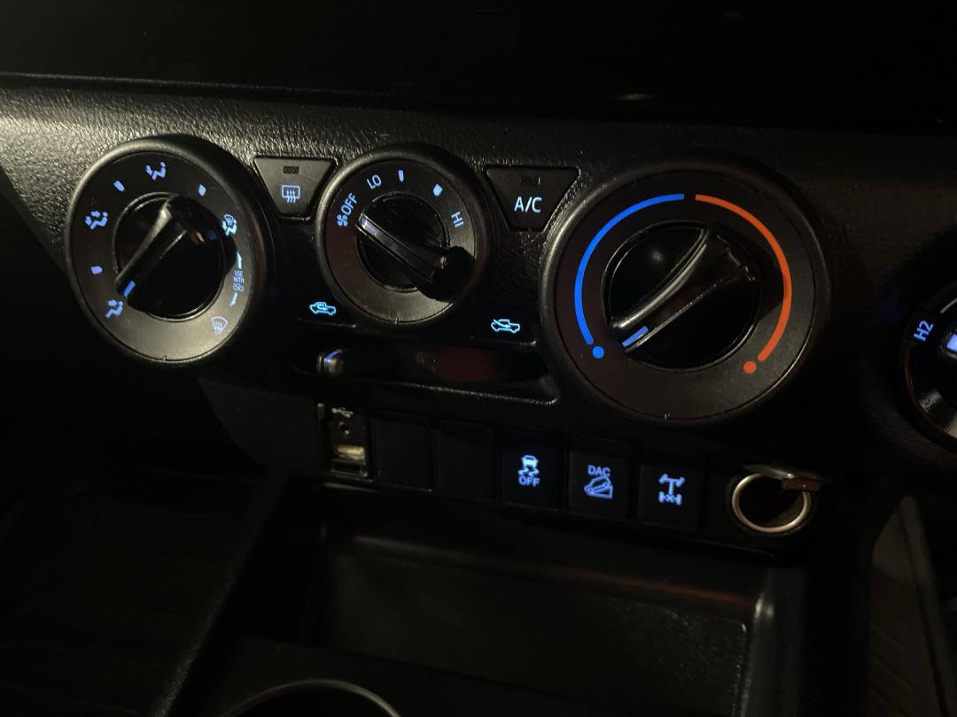 Photo '31' of Toyota Hilux Photo '31' of Toyota Hilux