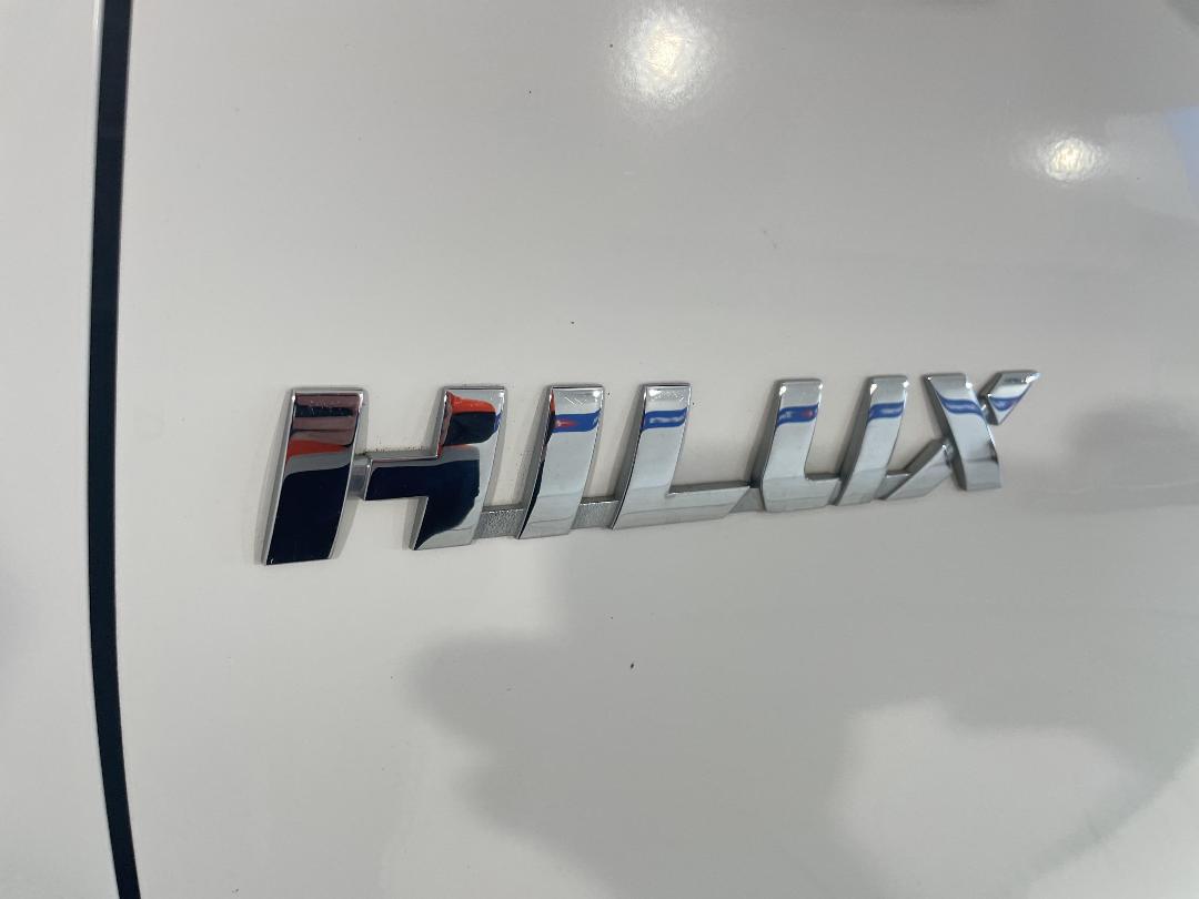 Photo '36' of Toyota Hilux Photo '36' of Toyota Hilux