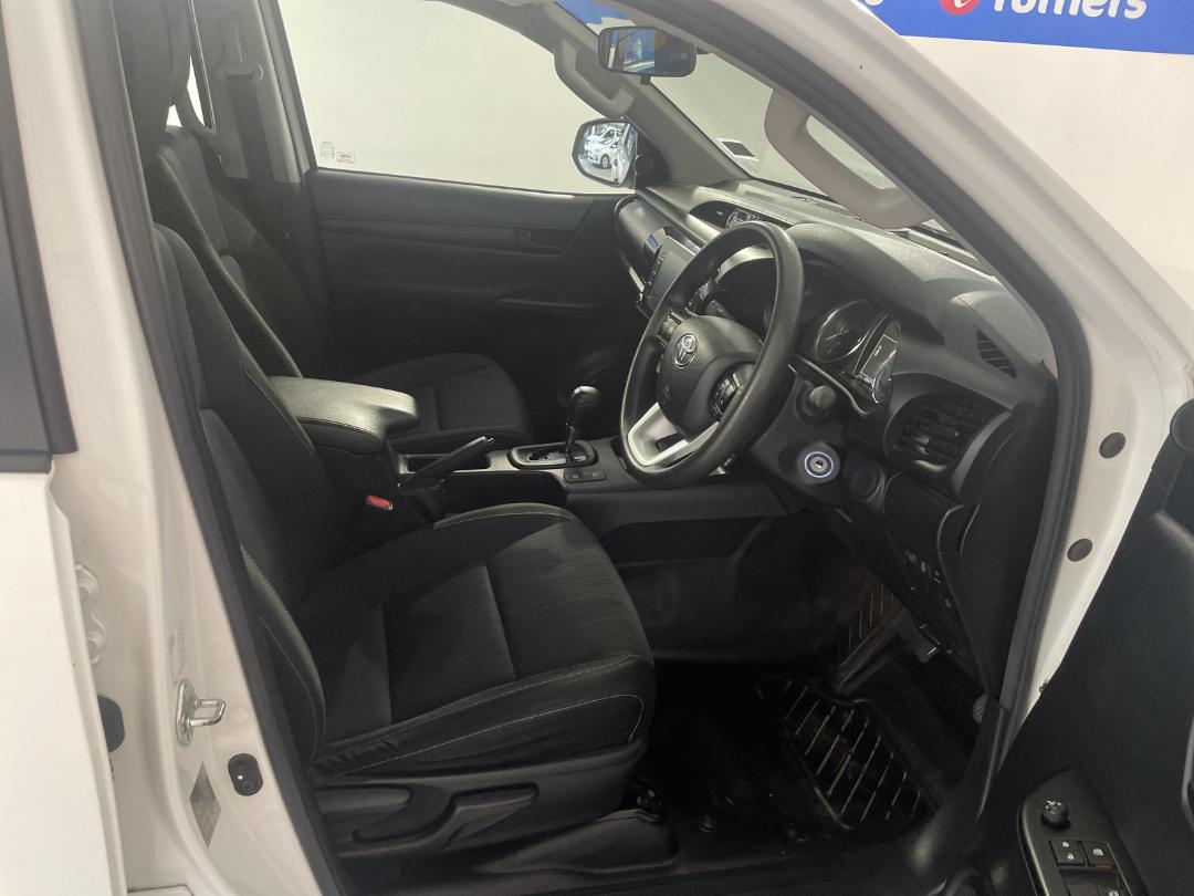 Photo '16' of Toyota Hilux Photo '16' of Toyota Hilux