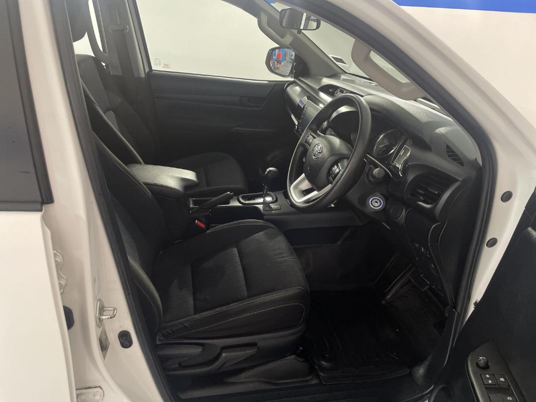 Photo '16' of Toyota Hilux Photo '16' of Toyota Hilux