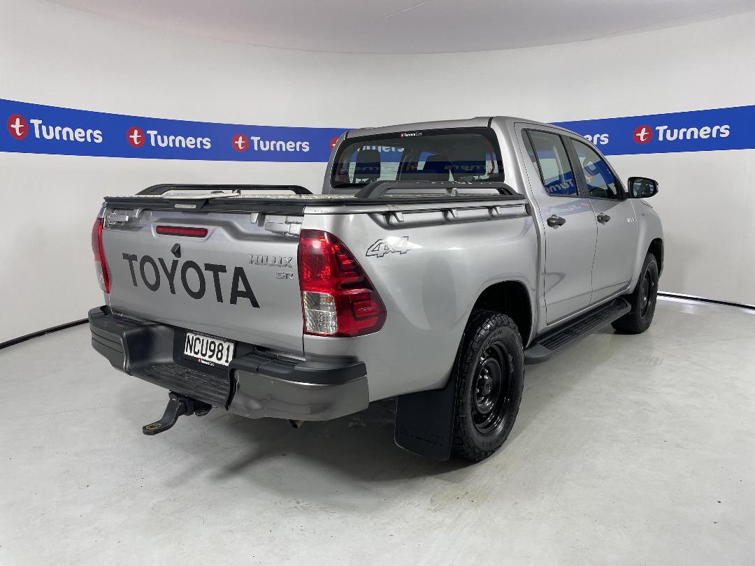 Photo '7' of Toyota Hilux Photo '7' of Toyota Hilux