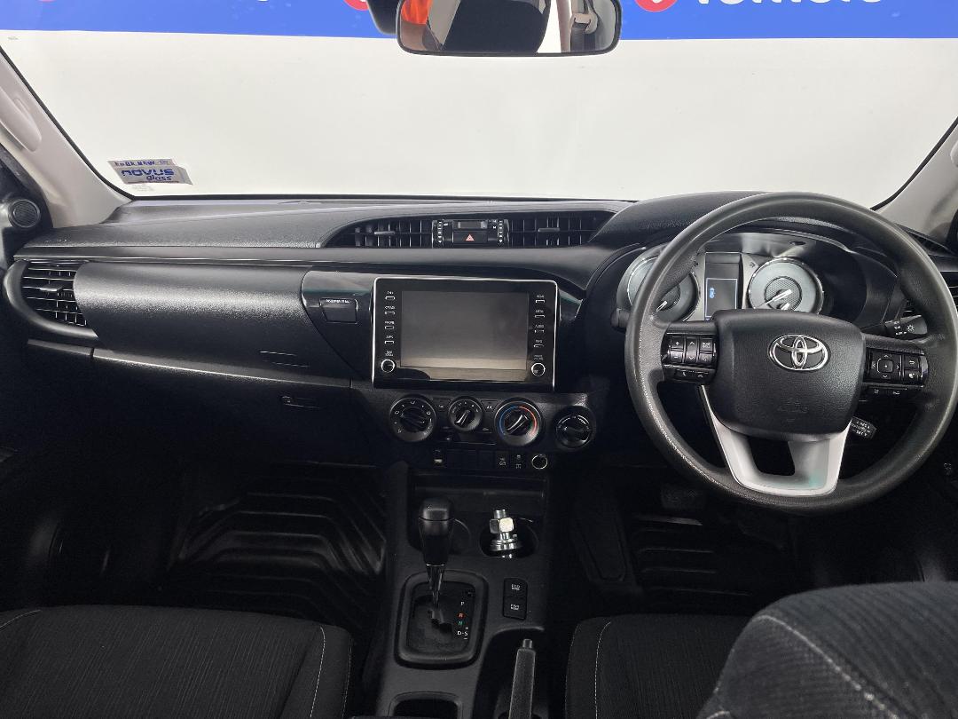 Photo '17' of Toyota Hilux Photo '17' of Toyota Hilux