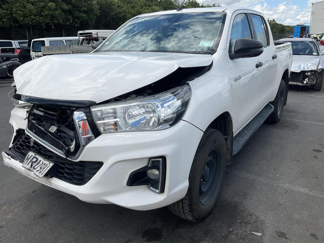 Photo '2' of Toyota Hilux SR TD DC Photo '2' of Toyota Hilux SR TD DC