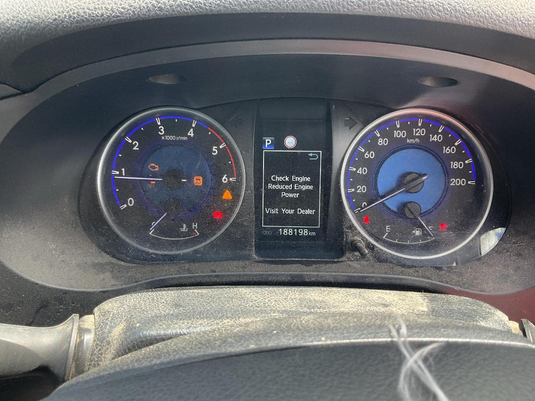 Photo '10' of Toyota Hilux SR TD DC Photo '10' of Toyota Hilux SR TD DC