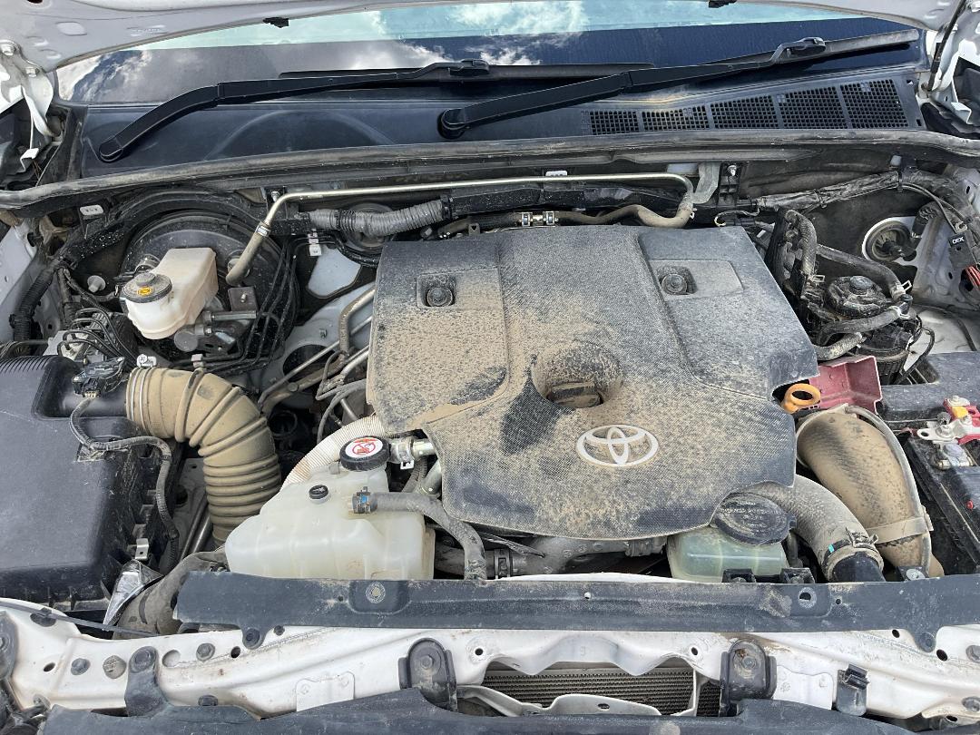 Photo '7' of Toyota Hilux SR TD DC Photo '7' of Toyota Hilux SR TD DC