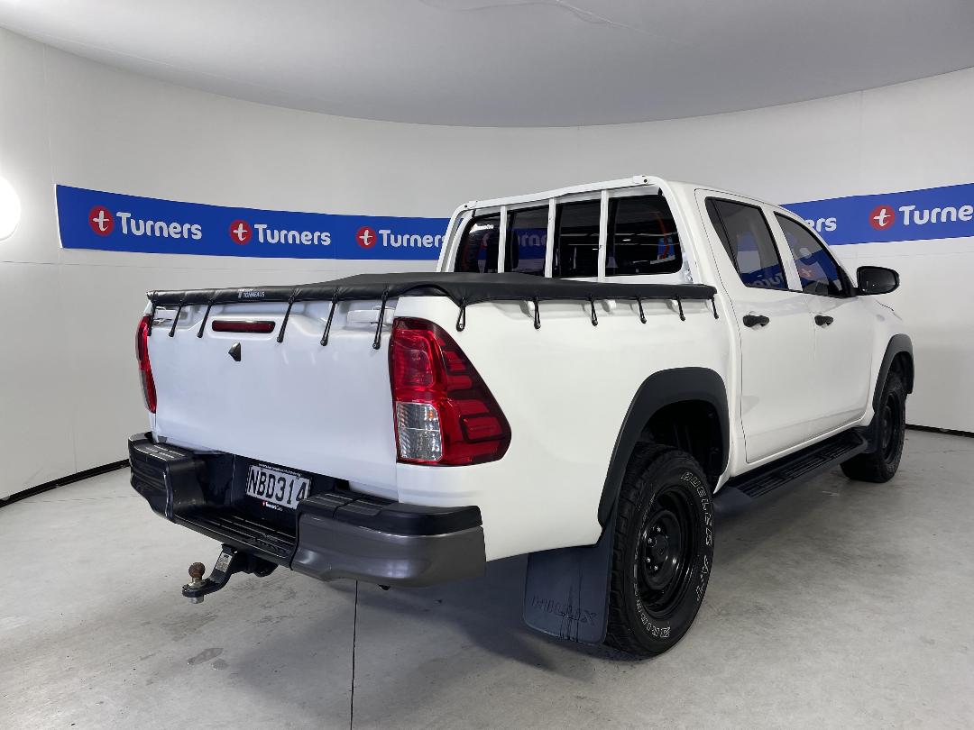 Photo '7' of Toyota Hilux Photo '7' of Toyota Hilux