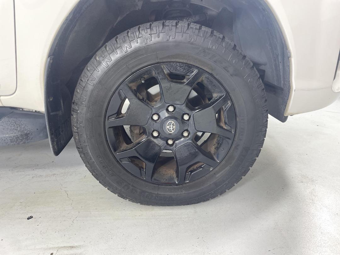 Photo '9' of Toyota Hilux