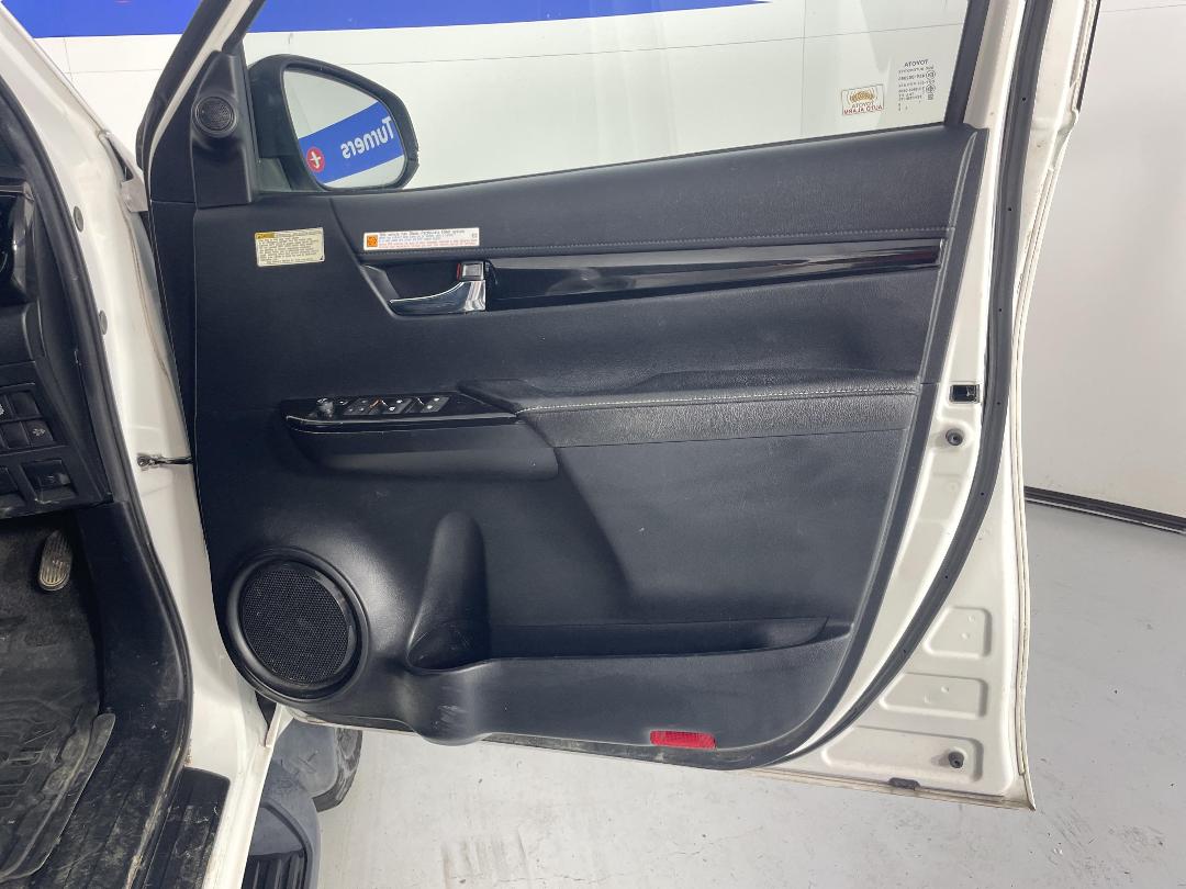 Photo '15' of Toyota Hilux