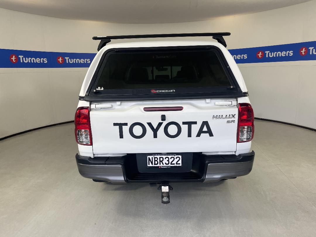 Photo '6' of Toyota Hilux