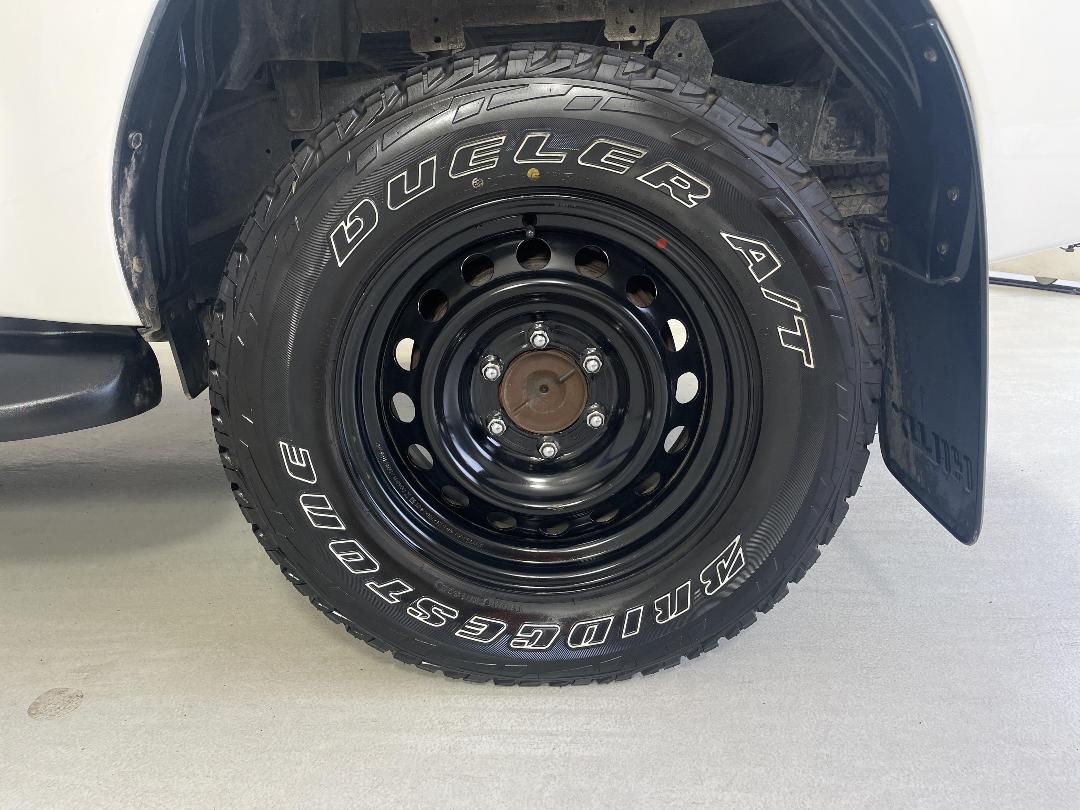 Photo '11' of Toyota Hilux