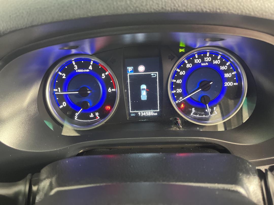 Photo '21' of Toyota Hilux