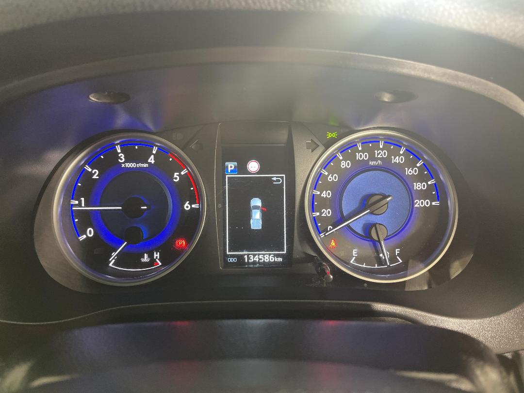 Photo '27' of Toyota Hilux