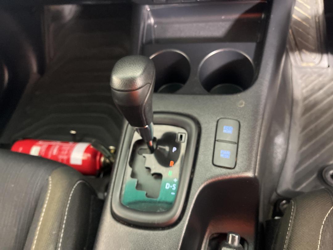 Photo '26' of Toyota Hilux