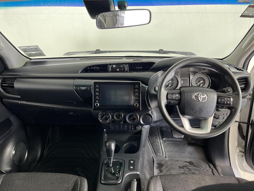 Photo '17' of Toyota Hilux