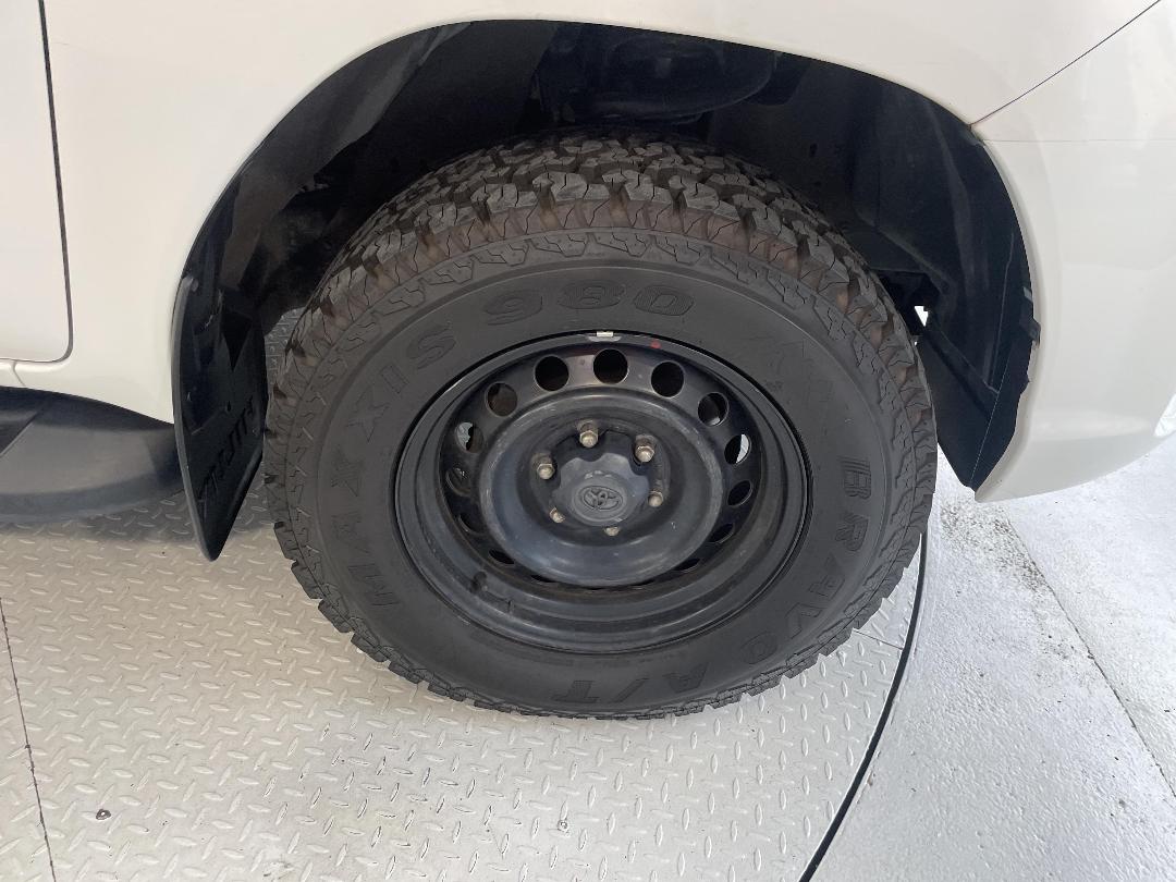 Photo '9' of Toyota Hilux