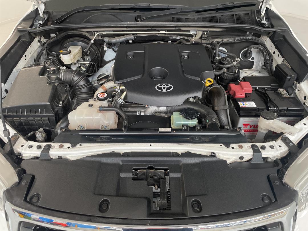 Photo '13' of Toyota Hilux